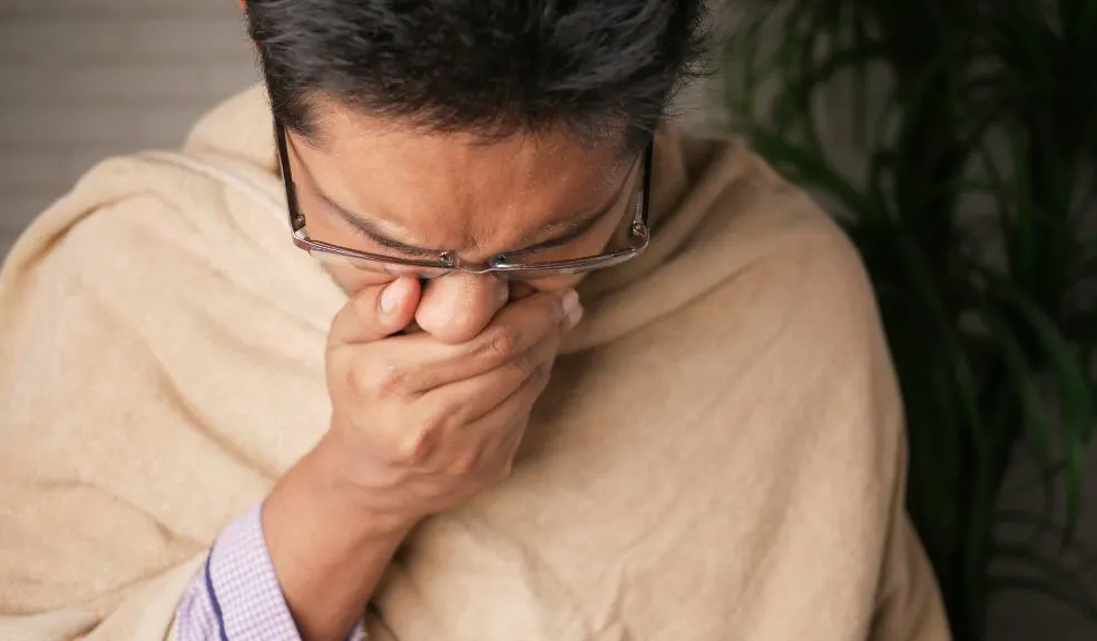 ¿La gripe le está ganando la batalla? Pruebe estos remedios caseros para combatirla Vivir en Bogotá significa enfrentarse a cambios drásticos de clima, por lo que es muy probable contraer un resfriado y perder la batalla contra él. Por eso, estos remedios caseros pueden ser su salvación.