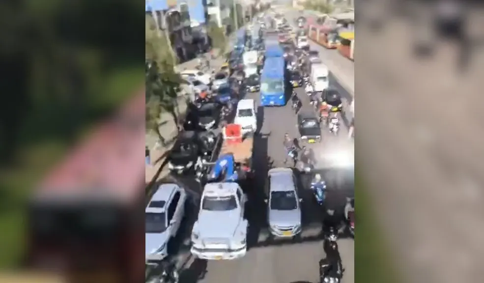 Bloqueos en Kennedy causaron afectaciones en la movilidad 1 Bloqueos en Kennedy causaron afectaciones en la movilidad La mañana de este martes 4 de noviembre inició con severas afectaciones a la movilidad en el sur de Bogotá, en la localidad de Kennedy.