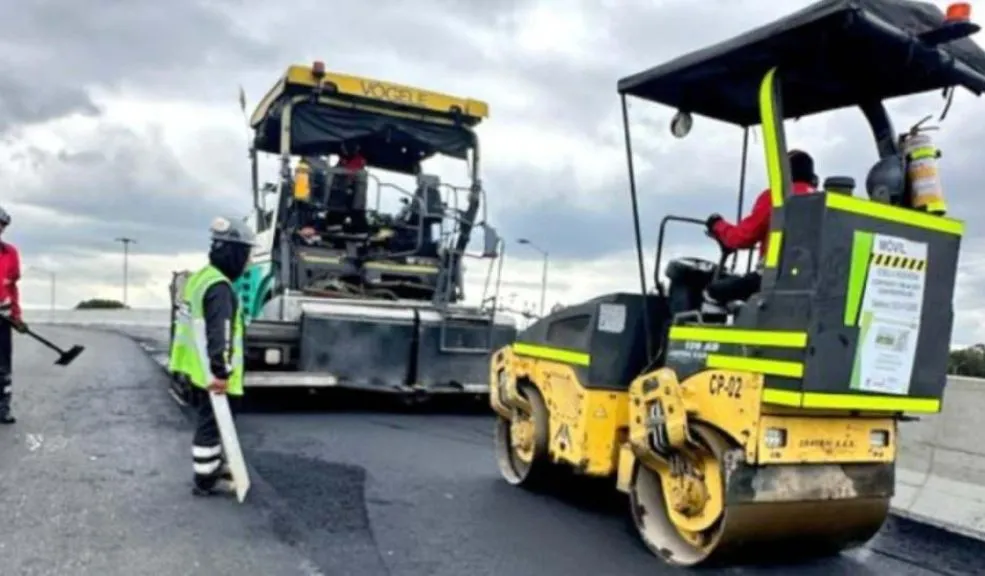 Así será el cierre de la Avenida 68 por obras de TransMilenio 4 Así será el cierre de la Avenida 68 por obras de TransMilenio A causa de las obras de la Troncal de la Avenida 68 de TransMilenio, se llevará a cabo el cierre total de la calzada oriental de este corredor vial a partir de este jueves. Le contamos cómo serán los desvíos. autorizados.