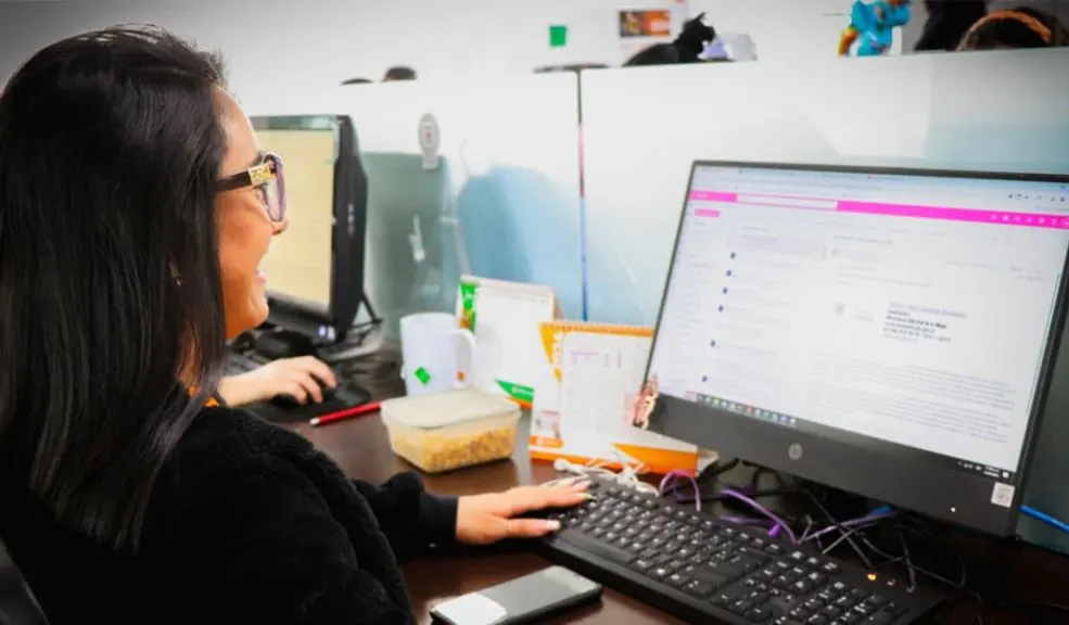 Engativá ofrece curso gratuito de inglés y autonomía económica para mujeres La Secretaría de la Mujer ofrece un curso gratuito de inglés para mujeres, una iniciativa que fortalece su independencia económica y les abre camino hacia nuevas oportunidades laborales. Este se realizará en Engativá.