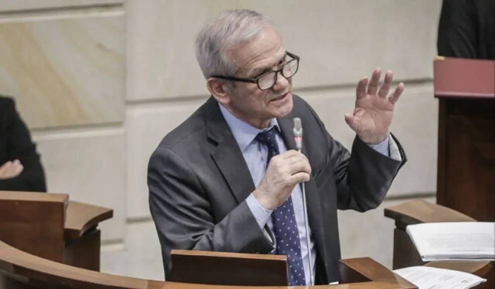 Caso UNGRD: Fiscalía acusó a exdirector del DAPRE por su presunta participación en red de corrupción La Fiscalía General de la Nación radicó un escrito de acusación contra Carlos Ramón González Merchán, exdirector del DAPRE por su presunta participación en la red de corrupción asociada al caso UNGRD.