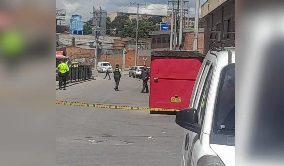 Cierre temporal de vías en Puente Aranda por artefacto sospechoso Una alerta de seguridad obligó al cierre temporal de vías en la localidad de Puente Aranda esta mañana tras el hallazgo de un artefacto sospechoso.