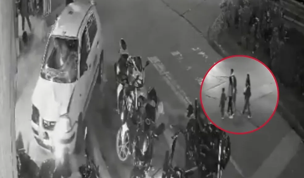 Dos de los cuatro menores atropellados por el taxista están en estado crítico La Subred Integrada de Servicios de Salud Centro Oriente E.S.E. ha confirmado que dos de los menores atropellados por un taxista en San Cristóbal se encuentran en estado crítico. Uno de ellos está siendo evaluado bajo protocolos de muerte encefálica (muerte cerebral).