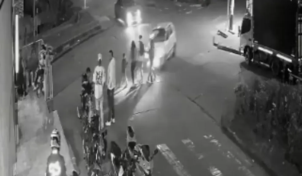 Dos de los cuatro menores atropellados por el taxista están en estado crítico La Subred Integrada de Servicios de Salud Centro Oriente E.S.E. ha confirmado que dos de los menores atropellados por un taxista en San Cristóbal se encuentran en estado crítico. Uno de ellos está siendo evaluado bajo protocolos de muerte encefálica (muerte cerebral).
