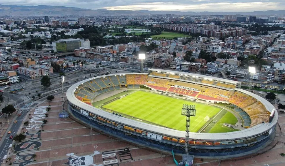 Dua Lipa interpretará una canción de Shakira durante su concierto en Bogotá 2 Dua Lipa interpretará una canción de Shakira durante su concierto en Bogotá La expectativa por el concierto de Dua Lipa en Bogotá se eleva, esto después que durante su prueba de sonido la artista interpretará una canción de Shakira.