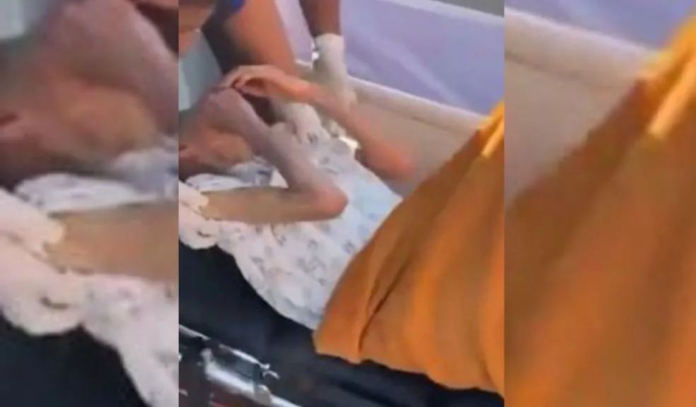 EN VIDEO: mujer se despierta dentro de su ataúd en pleno funeral 1 mujer