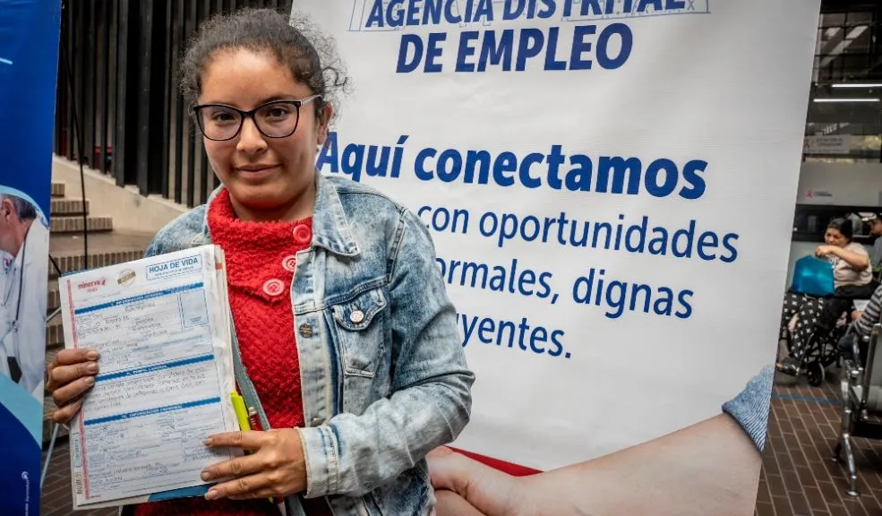 En Chapinero: feria de empleo para auxiliares de tienda este viernes Este 21 de noviembre, Bogotá impulsa 100 nuevas oportunidades laborales en feria presencial con acceso directo y sin experiencia obligatoria.