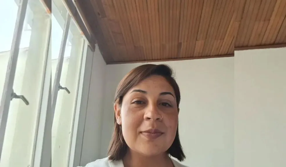 En Suba desapareció Lina González: su condición médica requiere ubicación inmediata Desde el pasado 11 de noviembre, familiares de Lina Tatiana González Montañez, una mujer de 39 años que padece trastorno esquizoafectivo bipolar, han hecho todo lo posible por dar con su paradero. La última vez que fue vista fue en el barrio Lombardia, en la localidad de Suba.