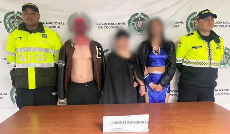 En video: el momento del ataque mortal contra estudiante de Los Andes Un video de cámaras de seguridad reveló el dramático momento del ataque mortal contra Jaime Esteban Moreno Jaramillo, un estudiante de Ingeniería de Sistemas de 20 años de la Universidad de Los Andes.