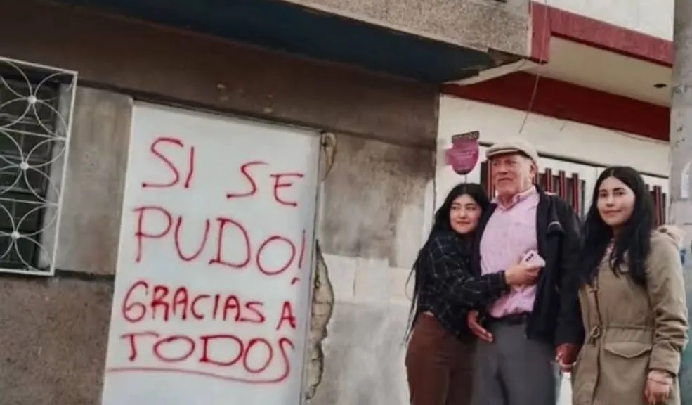 Familia Rubiano recuperó su vivienda: habían sido expulsados por sus propios inquilinos 4 Familia Rubiano recuperó su vivienda: habían sido expulsados por sus propios inquilinos Después de una serie de plantones y tras la denuncia hecha por el programa Séptimo Día, este fin de semana don Héctor Rubiano y sus hijas por fin pudieron ingresar nuevamente a su vivienda, ubicada en el barrio Jorge Eliécer Gaitán, de la cual habían sido expulsados por sus propios inquilinos.
