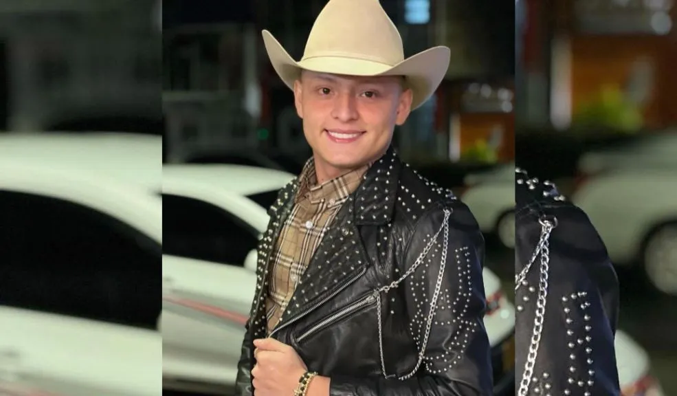 Giovanny Ayala habló sobre el secuestro de su hijo 1 Giovanny Ayala habló sobre el secuestro de su hijo El reconocido cantante de música popular, Giovanny Ayala, emitió un pronunciamiento tras confirmarse el secuestro de su hijo, Miguel.