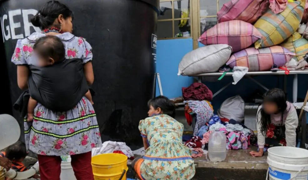 Los Mártires: comunidad Emberá deberá abandonar el predio La Rioja Debido a las condiciones de riesgo estructural, eléctrico y sanitario la comunidad Emberá deberá salir de las instalaciones del predio La Rioja en Bogotá.