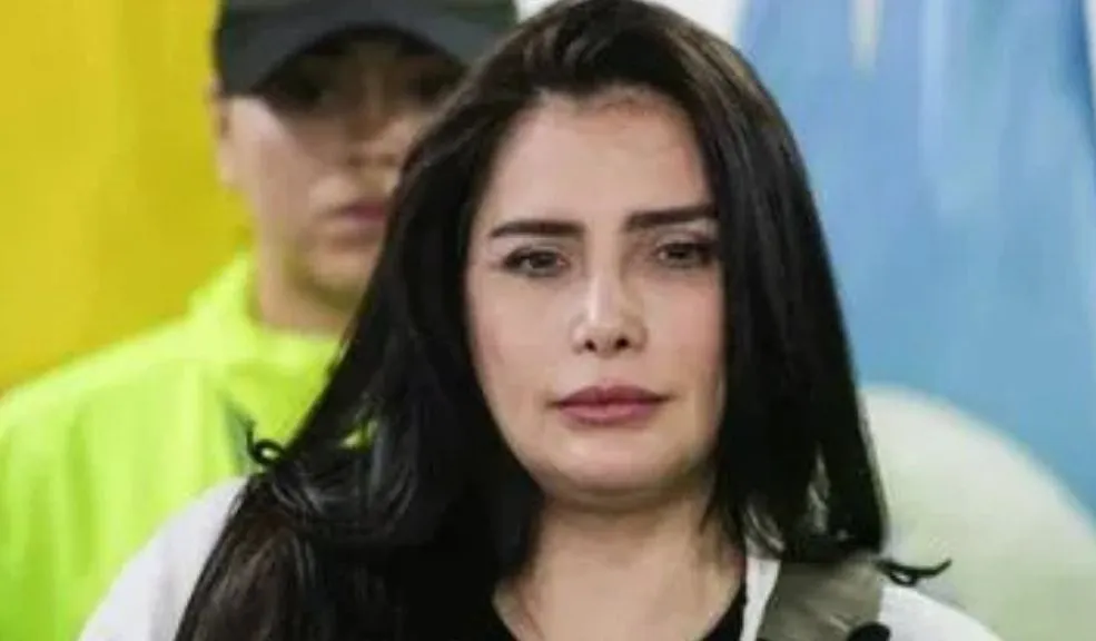 Aída Merlano rompe el silencio y les lanza un fuerte mensaje a su hija y a su ex: “Actúen con madurez” 1 Aída Merlano rompe el silencio y les lanza un fuerte mensaje a su hija y a su ex: “Actúen con madurez” Desde su reclusión en Atlántico, la excongresista Aída Merlano pidió respeto y responsabilidad a su hija, la influencer Aida Victoria, y a su expareja, Juan David Tejada, en medio de la polémica pública.