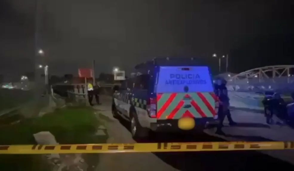 En Kennedy: confirman la muerte de la segunda víctima por explosivo Una segunda víctima fatal se sumó al trágico incidente por explosión ocurrido en la noche del martes en Kennedy, cerca de la glorieta de Las Américas con Ciudad de Cali.