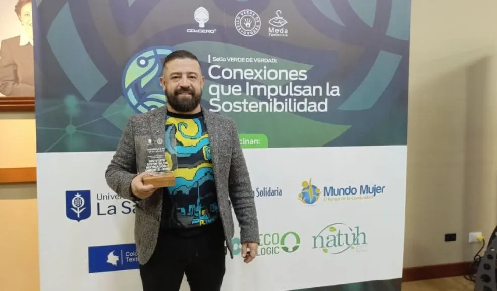 Parque Simón Bolívar es reconocido con el “Sello Verde de Verdad” carbono neutro El parque Simón Bolívar le otorga a Bogotá el “Sello Verde de Verdad”, un reconocimiento por su certificación como espacio carbono neutro y su compromiso real con la sostenibilidad ambiental.