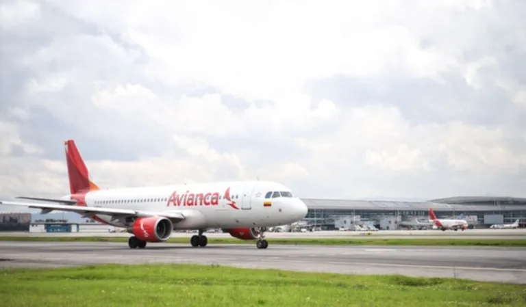 Colombia suspende varios vuelos tras la alerta de EE. UU. Esto se sabe