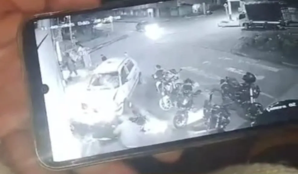 Taxista arrolló a varias personas: presuntamente estaría ebrio