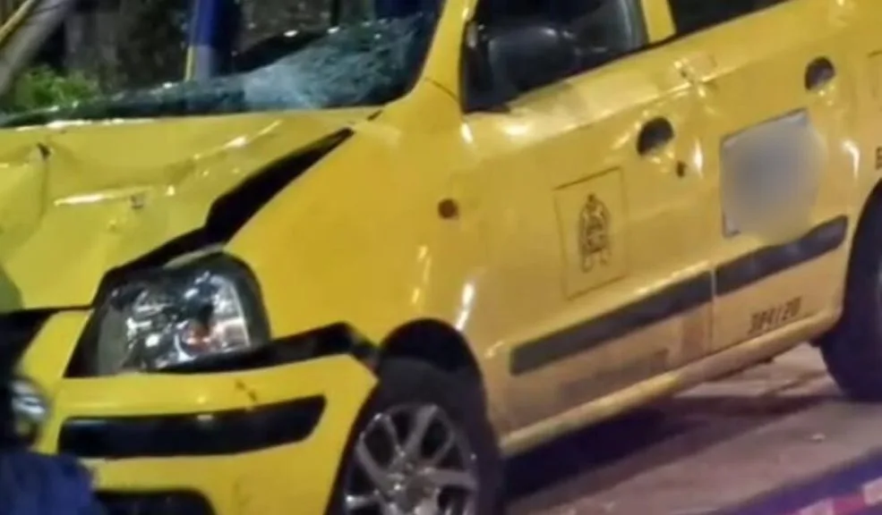 Taxista arrolló a varias personas: presuntamente estaría ebrio