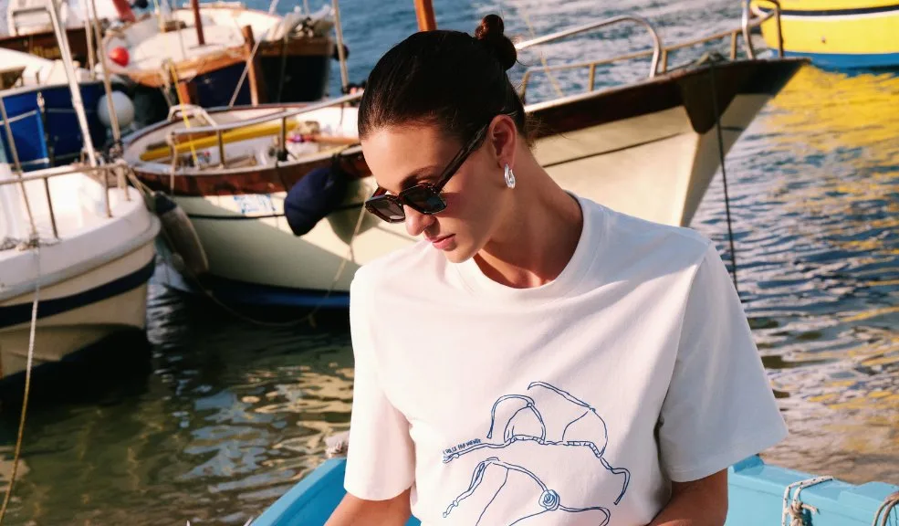 La moda que no es solo para celebridades y que une a Cartagena, Italia y Bogotá La moda colombiana es más accesible que nunca. Y es que, la diseñadora de lujo Maygel Coronel (famosa por vestir a importantes celebridades) se unió con el gigante de la moda joven y fresca Seven Seven para lanzar una colección que le va a temblar el clóset.