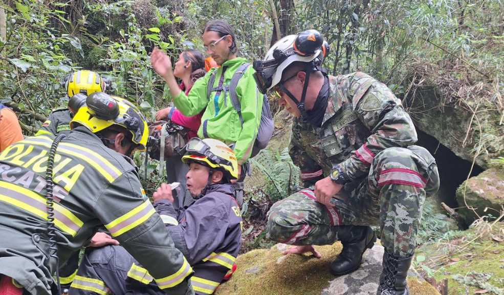 En Monserrate: rescataron con vida a extranjero que estuvo dos días perdido