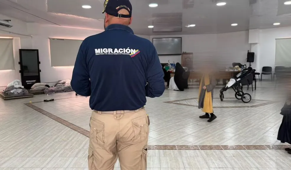 Rescataron a 17 menores de una secta religiosa: al menos 5 tienen circular de Interpol 1 Rescataron a 17 menores de una secta religiosa: al menos 5 tienen circular de Interpol Rescataron a 17 menores de una secta religiosa. Todos los niños y adolescentes son extranjeros, y al menos cinco de ellos tienen circular de la Interpol por ser presuntas víctimas de secuestro y trata de personas.