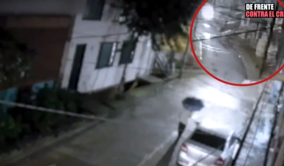 San Cristóbal: 'Ramón' asesinó a su mejor amigo para quedarse con el negocio de drogas 2 San Cristóbal: 'Ramón' asesinó a su mejor amigo para quedarse con el negocio de drogas En el barrio Atenas, en la localidad de San Cristóbal, ‘Ramón’ le arrebató la vida a quien era su mejor amigo y con quien convivió por más de un año, con el fin de quedarse con el control total de la zona donde expendían sustancias alucinógenas.