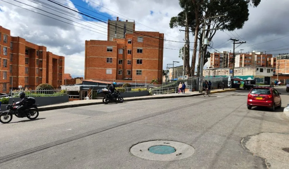 San Cristóbal: a don Mauricio lo asesinaron por defender a sus vecinos 1 San Cristóbal: a don Mauricio lo asesinaron por defender a sus vecinos Héctor Mauricio Latorre Galvis, un hombre de 73 años residente del barrio Buenos Aires, en la localidad de San Cristóbal, murió tras un violento ataque ocurrido la noche del miércoles. En los hechos, además, tres sujetos fueron capturados y otros tres resultaron heridos.