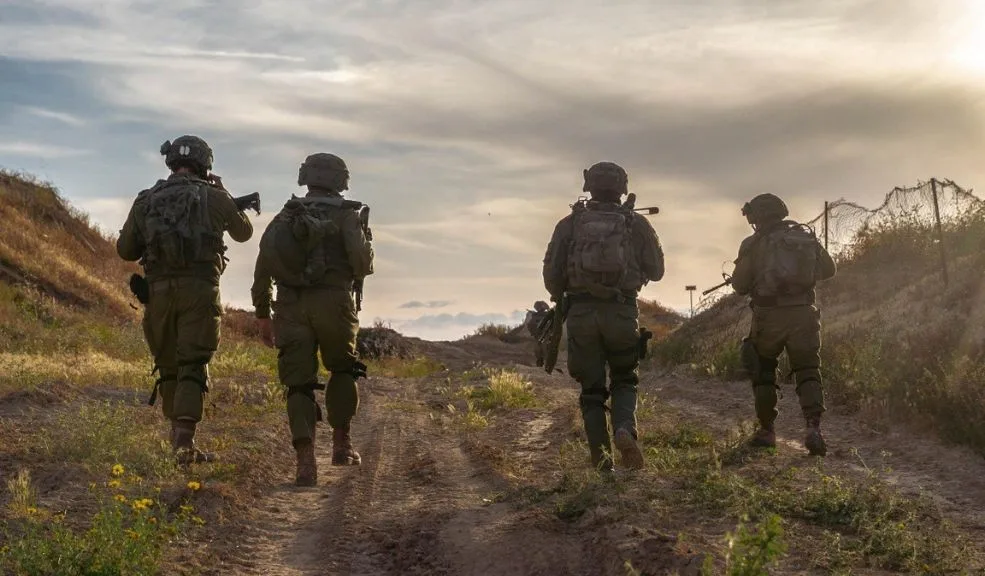 Seis de los 19 muertos en bombardeo militar eran menores de edad Al menos seis menores de edad murieron en una reciente operación militar adelantada por las tropas contra disidentes de las extintas Farc en el departamento del Guaviare, confirmó este sábado la Defensoría del Pueblo, que cuestionó lo ocurrido.