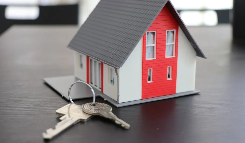Si se inscribió a la Feria de Vivienda para Mujeres, así puede participar 1 Si se inscribió a la Feria de Vivienda para Mujeres, así puede participar En la nueva fase de la Feria de Vivienda Exclusiva para Mujeres, la Secretaría de Hábitat se tomará 22 salas de venta, donde habrá disponibles 35 proyectos con 2.431 viviendas dentro del programa 'Oferta Preferente'.
