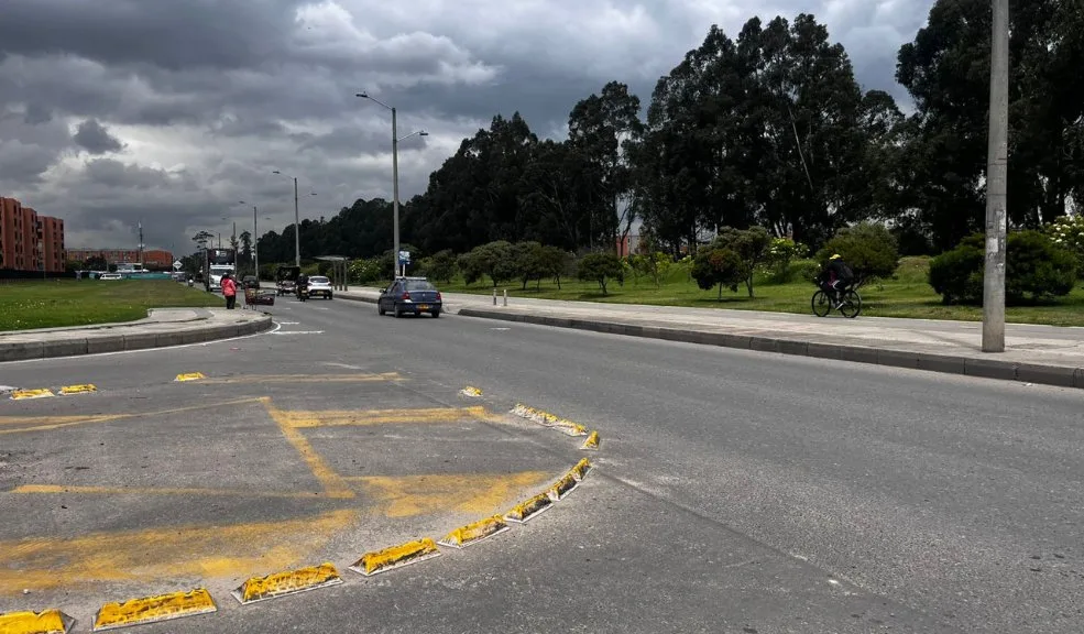 Soacha: crimen a bala en Ciudad Verde dejó a un hombre muerto 1 Soacha: crimen a bala en Ciudad Verde dejó a un hombre muerto La tranquilidad de los residentes de Ciudad Verde, en el municipio de Soacha, se vio interrumpida la noche de este jueves cuando varias detonaciones de bala estremecieron las calles, anunciando que la vida de alguien se había apagado.