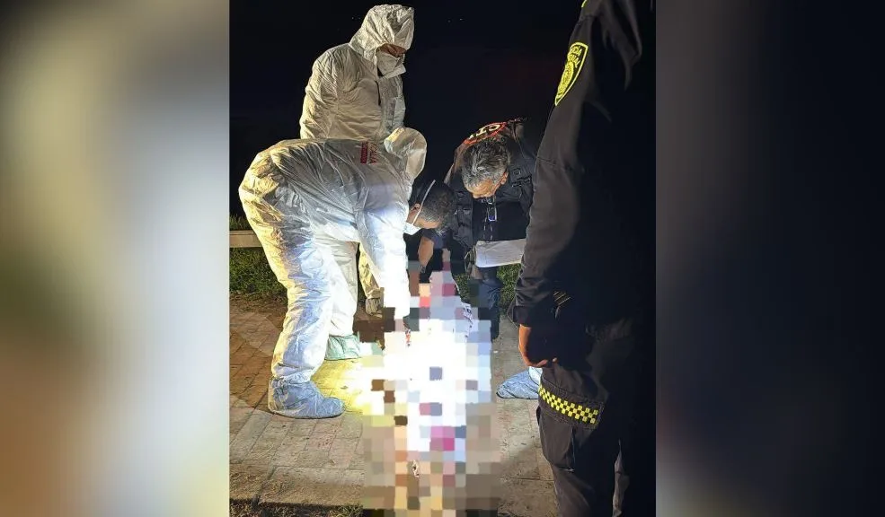 Soacha: macabro hallazgo de un cadáver en el río Bogotá 2 Soacha: macabro hallazgo de un cadáver en el río Bogotá En las aguas del río Bogotá, la comunidad encontró el cuerpo de una persona aún no identificada la tarde del sábado, generando consternación entre los vecinos que vieron los restos flotando en el afluente, en el último barrio hacia la salida sur de Soacha.