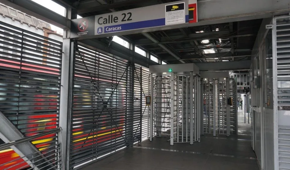 ¡Atención! Desde este sábado la estación Calle 22 cambiará de ubicación 1 ¡Atención! Desde este sábado la estación Calle 22 cambiará de ubicación Con la construcción del Metro de Bogotá, el cierre de las vías y el cambio de estaciones es constante. En esta oportunidad, la estación de la Calle 22 dejará de funcionar en su ubicación habitual y se trasladará a un nuevo sector.