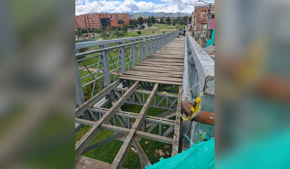 ¡Por fin! Después de innumerables denuncias, inician las obras en el puente peatonal Getsemaní en Bosa La comunidad de Bosa celebra el inicio de las obras en el puente peatonal Getsemaní, después de años de denuncias, incluida la hecha por Q'HUBO Bogotá junto a Armando Calle hace más de un año. La obra tendrá una duración de 8 meses y un costo cercano a los $1.540 millones de pesos.