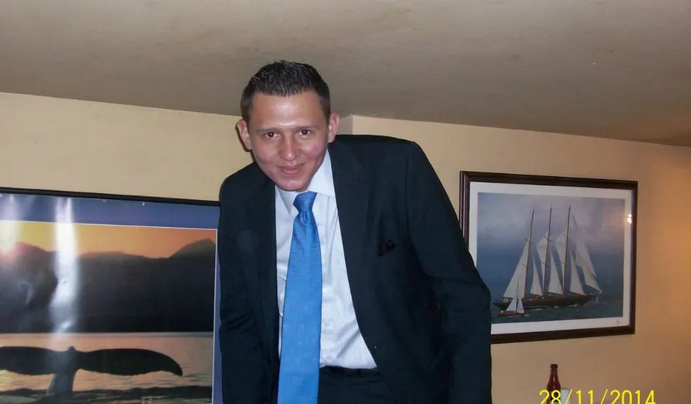 Sicariato en Usaquén: un hombre fue asesinado dentro de su propio local Un hecho de violencia generó consternación en el barrio Santa Teresa, localidad de Usaquén, tras el asesinato de Andrés David Tocora Olaya, administrador de un local comercial.
