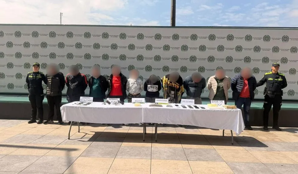En San Bernardo: capturan a 11 integrantes de la banda 'Scarface' por tráfico de estupefacientes 9 En San Bernardo: capturan a 11 integrantes de la banda 'Scarface' por tráfico de estupefacientes Tras ocho meses de labores de inteligencia e infiltración, las autoridades lograron la captura de 11 integrantes de la organización delincuencial ‘Los Scarface’.