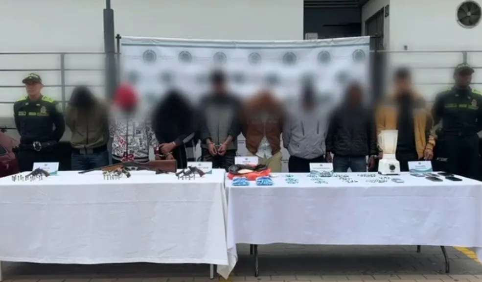 En Soacha: capturan a 12 integrantes de la banda 'Los VN', encargada de 7 homicidios en el municipio 1 En Soacha: capturan a 12 integrantes de la banda 'Los VN', encargada de 7 homicidios en el municipio Un golpe de gran magnitud a la delincuencia se registró en Soacha con la desarticulación del Grupo de Delincuencia Común Organizado 'Los VN'.