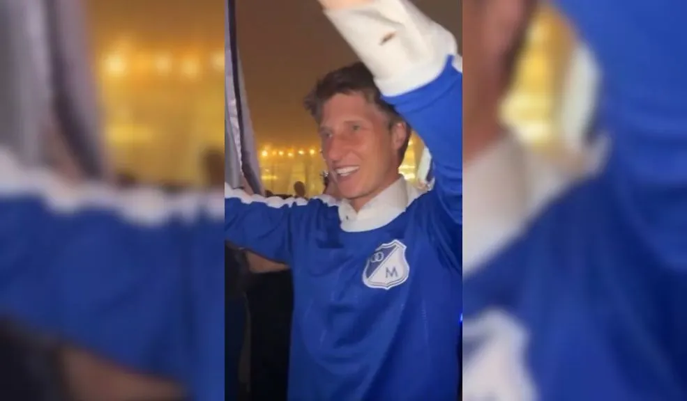 Andrés Llinás celebró su matrimonio con una boda inspirada en Millonarios El defensor y referente de Millonarios, Andrés Llinás, protagonizó una celebración para rendir un homenaje al equipo de sus amores tras integrar su pasión futbolística en su boda.