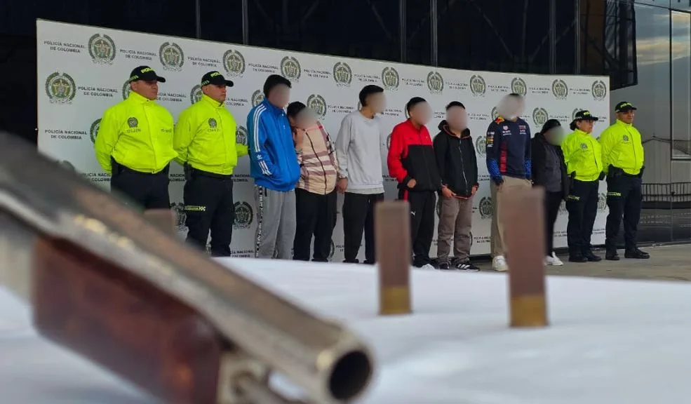 Cayeron ‘Los Pumas’, grupo dedicado a cazar vehículos de alta gama 2 Cayeron ‘Los Pumas’, grupo dedicado a cazar vehículos de alta gama Cayeron 12 personas que hacían parte del grupo denominado ‘Los Pumas’, que se dedicaban a cazar a conductores de plataforma y vehículos de alta gama.