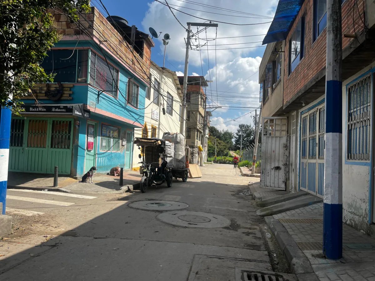 En Suba barbero fue asesinado a bala frente a bodega de reciclaje