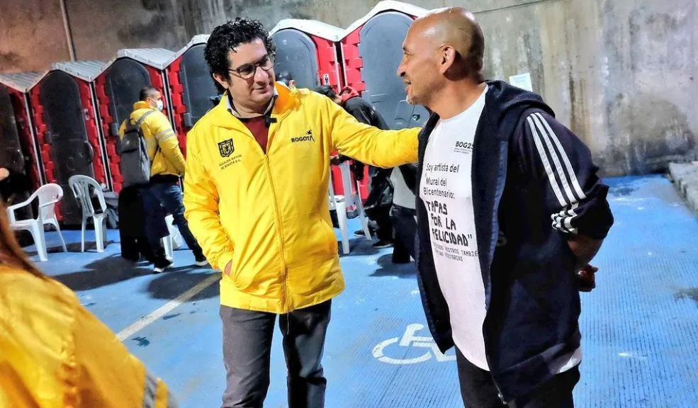 En Tercer Milenio: primera jornada de autocuidado para habitantes de calle El Distrito realizó una jornada de autocuidado en el Tercer Milenio, donde más de 200 habitantes de calle accedieron a duchas, kits de aseo y atención en salud.