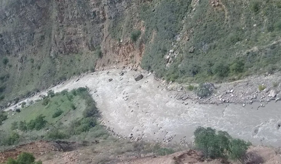 Hallan cadáver en descomposición flotando en el río Chicamocha 1 rio