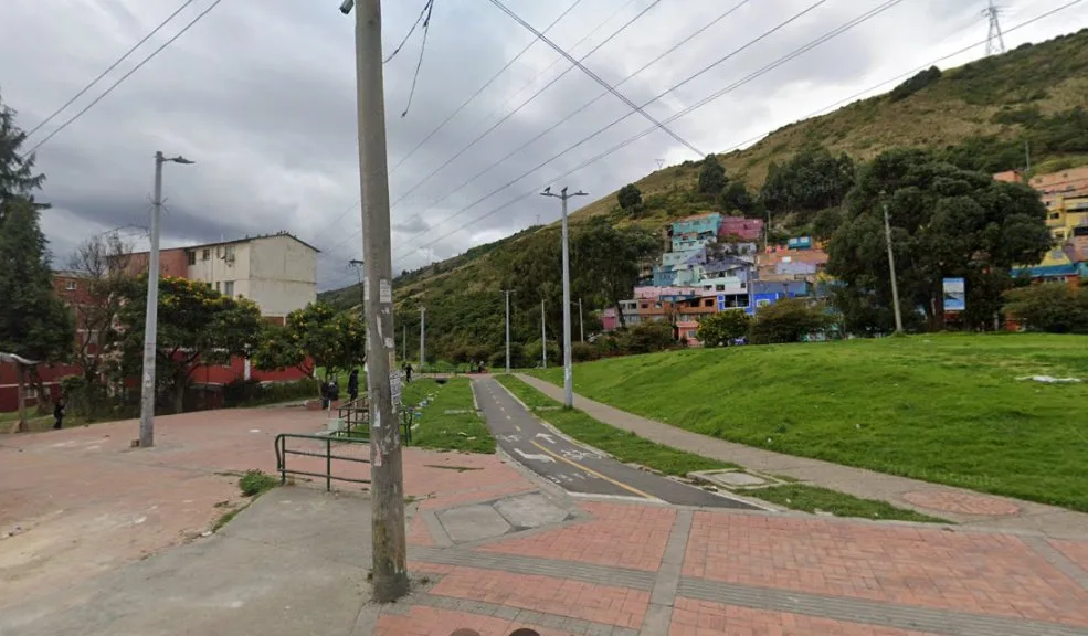 Homicidio en Rafael Uribe Uribe: víctima murió tras riña en vía pública Un hombre de aproximadamente 35 años, murió tras sostener una riña con un ciudadano de 57 años en Rafael Uribe Uribe.