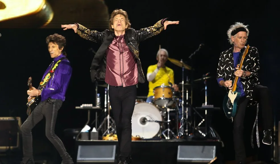 Keith Richards, limita la gira de Los Rolling Stones por su estado de salud Los Rolling Stones han cancelado sus planes de gira por estadios en 2026, ya que el guitarrista Keith Richards no ha podido "comprometerse" con el tour debido a su estado de salud.