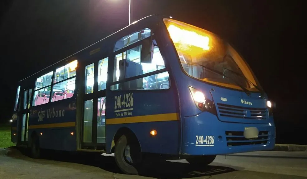 Los Mártires: bus del SITP arrolló a una patrullera 8 Los Mártires: bus del SITP arrolló a una patrullera Hacia la medianoche de este miércoles, en el barrio Eduardo Santos, en la localidad de Los Mártires, un bus del SITP embistió a una patrullera. Las autoridades investigan si el vehículo transitaba a exceso de velocidad o si la policía no habría respetado una señal de tránsito.