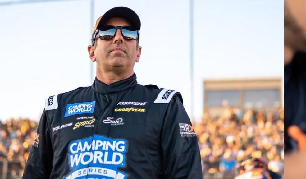 Murió Greg Biffle: piloto de la Nascar que compitió con Juan Pablo Montoya 2 Murió Greg Biffle: piloto de la Nascar que compitió con Juan Pablo Montoya El expiloto de NASCAR Greg Biffle falleció junto a su esposa y sus dos hijos tras siniestrarse su avioneta privada en Carolina del Norte. El mundo motor despide a un rival histórico de la ‘Cup Series’.