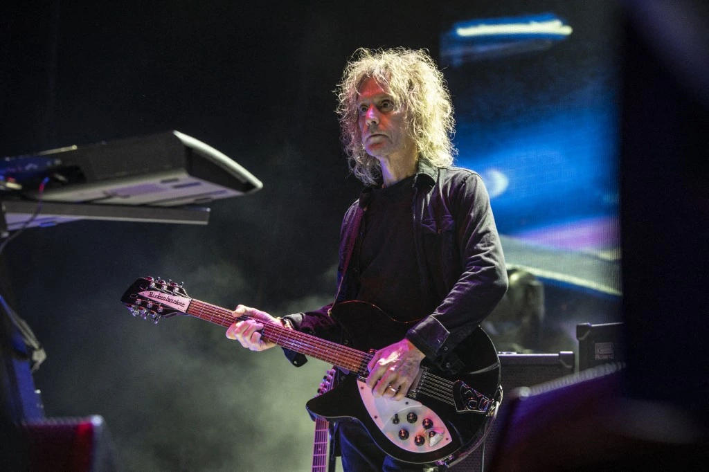 Muere uno de los integrantes de la legendaria banda de rock, The Cure El mundo del rock está de luto tras el fallecimiento de Perry Bamonte, integrante de la banda The Cure, a los 65 años de edad.
