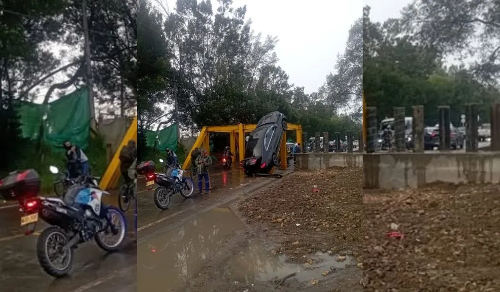 Pésimo día para transportar valores: otro carro causa caos vehicular tras atorarse La racha para los trabajadores del transporte de valores no ha sido la mejor hoy. En la mañana, un vehículo se volcó en la Av. Américas y ahora otro quedó atascado en un puente vehicular de la vía perimetral de Funza (Cundinamarca), causando un monumental trancón.