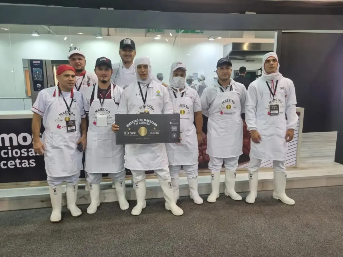 La gran apuesta de la porcicultura para ser el sector más importante del agro colombiano La porcicultura sigue creciendo en el agro colombiano. En diálogo con Q'HUBO, Jeffrey Fajardo (presidente de Porkcolombia) revela cómo el sector ya duplica el PIB del café y se prepara para conquistar los mercados asiáticos.