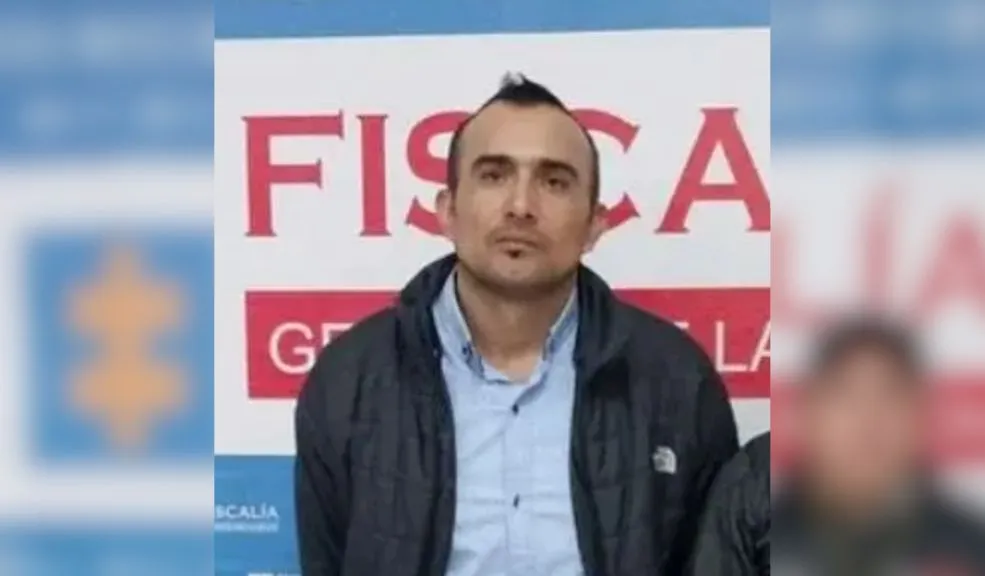 Rafael Uribe: 'cambiazo de preso' en la cárcel La Picota 8 Rafael Uribe: 'cambiazo de preso' en la cárcel La Picota Pedro David Nieves Mosquera, un hombre condenado a 28 años por el delito de secuestro extorsivo, fue quien se fugó de la cárcel La Picota, ubicada en la localidad de Rafael Uribe, en la tarde del domingo.