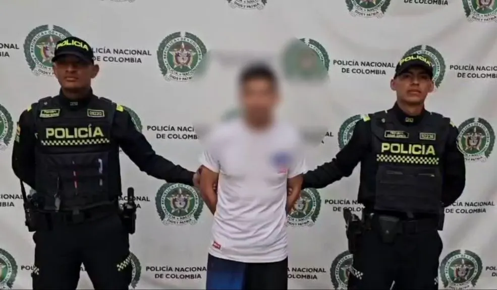 Rafael Uribe: 'cambiazo de preso' en la cárcel La Picota 1 Rafael Uribe: 'cambiazo de preso' en la cárcel La Picota Pedro David Nieves Mosquera, un hombre condenado a 28 años por el delito de secuestro extorsivo, fue quien se fugó de la cárcel La Picota, ubicada en la localidad de Rafael Uribe, en la tarde del domingo.